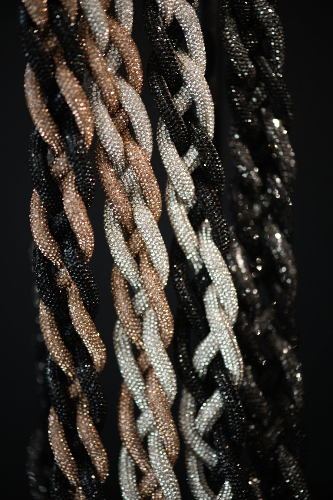 How Straps Are Redefining Everyday Style